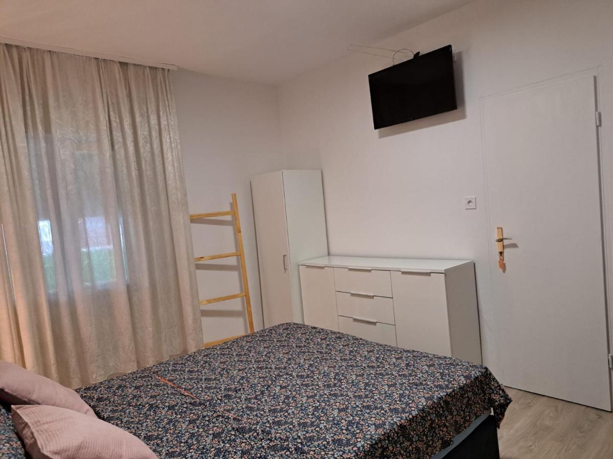 Zefir Apartments Premantura Zewnętrze zdjęcie
